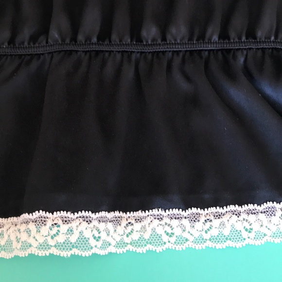 Pretty tank top - black and cream lace - Picture 5 of 11